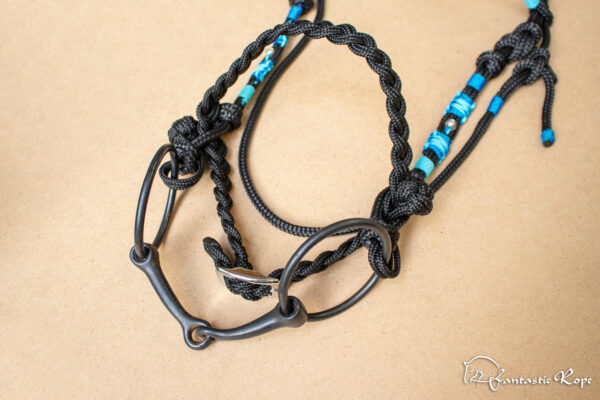 Zaum „Fantastic Rope“ mit Nasenriemen Zaum „Fantastic Rope“ mit Nasenriemen